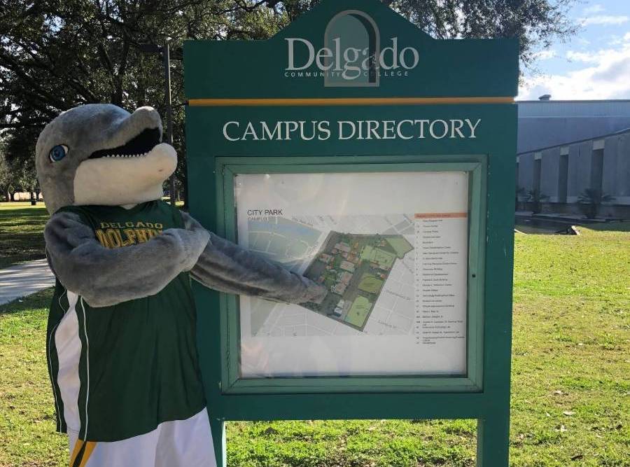 izzy with campus map