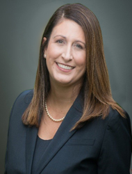 Tracey Schiro headshot