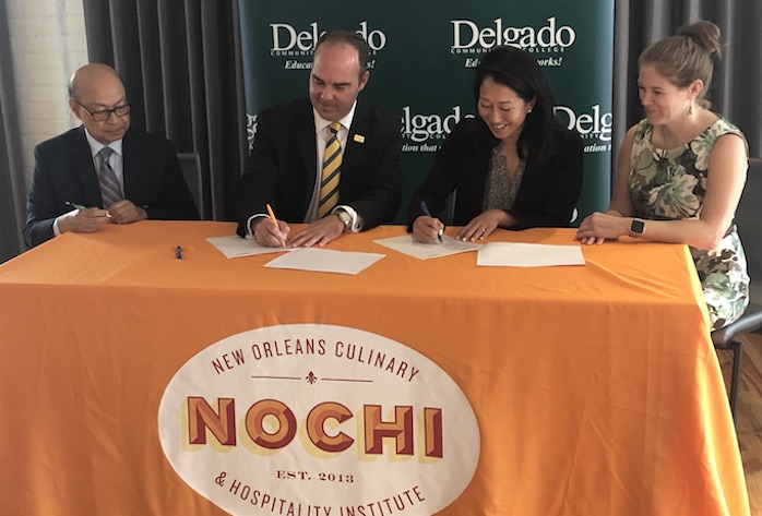 Delgado signing at NOCHI